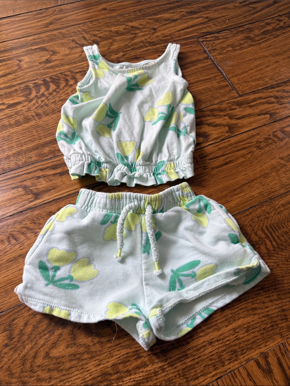 Zara Toddler Floral Two-Piece Set in Light Mint and Yellow